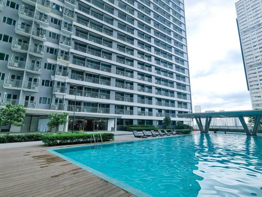 1Br Unit Condotel W Balcony Fame Residences -Fm15 Manila Exterior photo